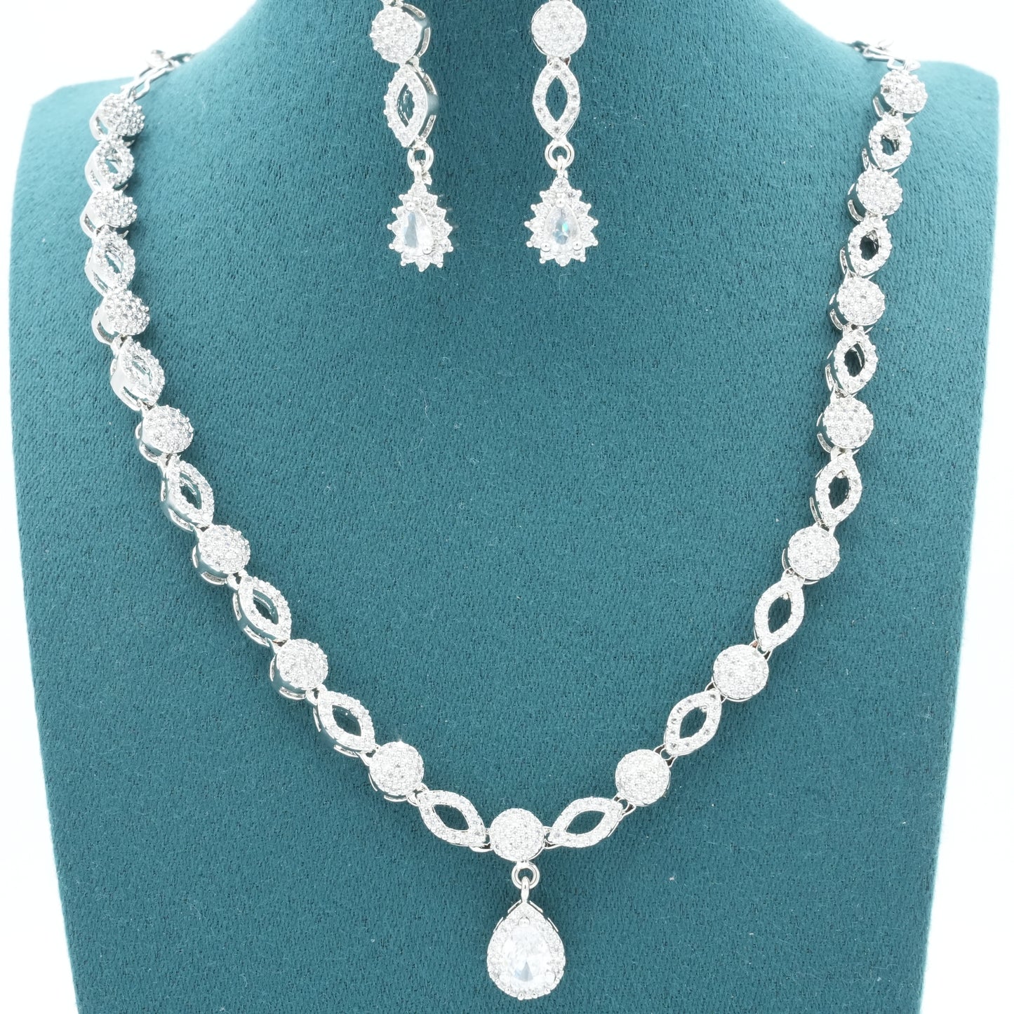 Silver American Diamonds Cz Necklace Jewelry Silver set