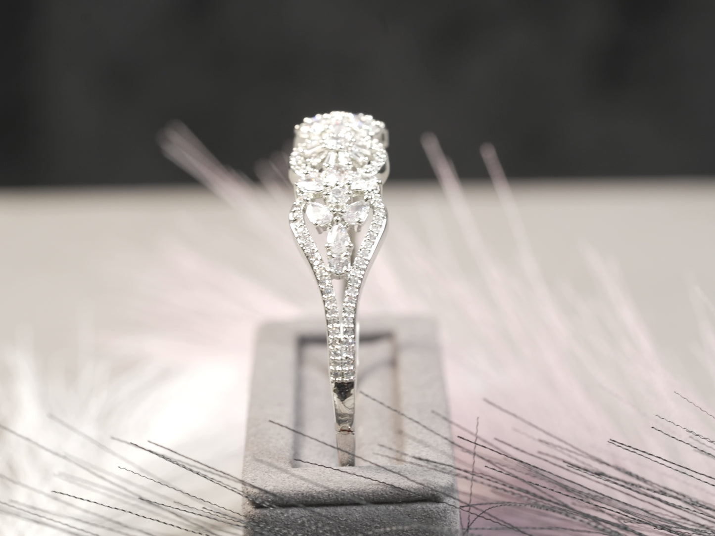 14K White Gold Fan-Style Marquise Diamond Bracelet